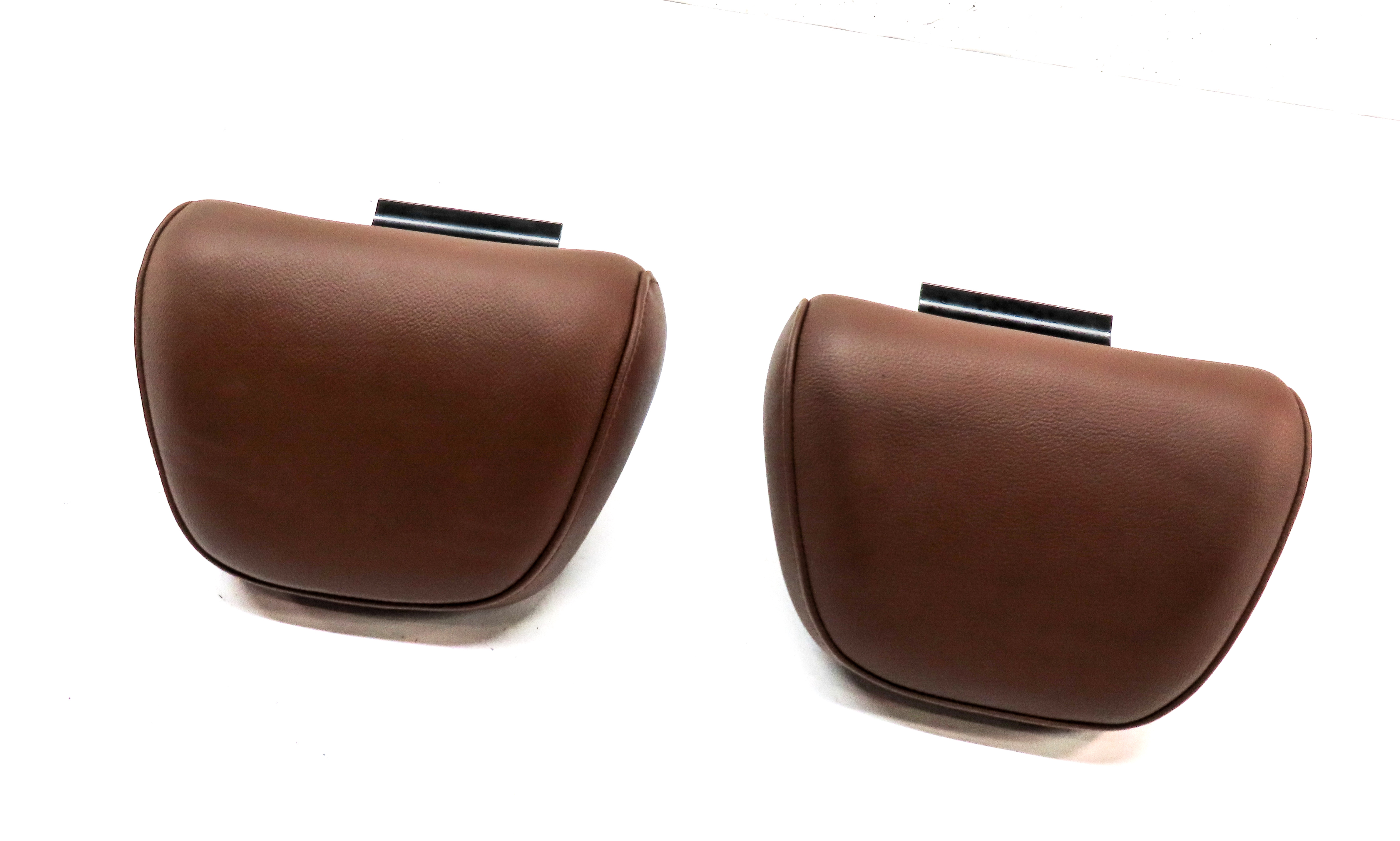 10-12 AUDI A5 S5 B8 8T REAR LEFT & RIGHT SEAT HEADREST HEAD REST SET/2 (BROWN) — exact item pictured